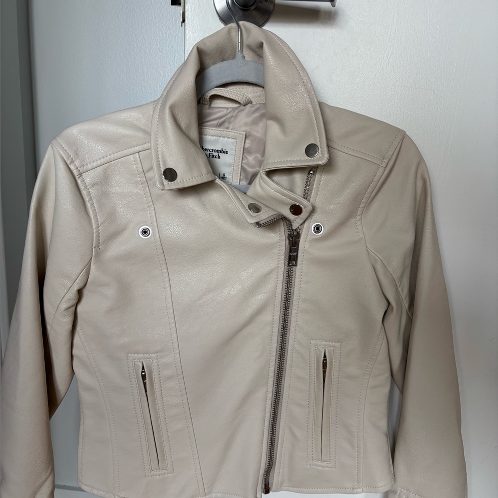 Abercrombie white leather jacket- never worn